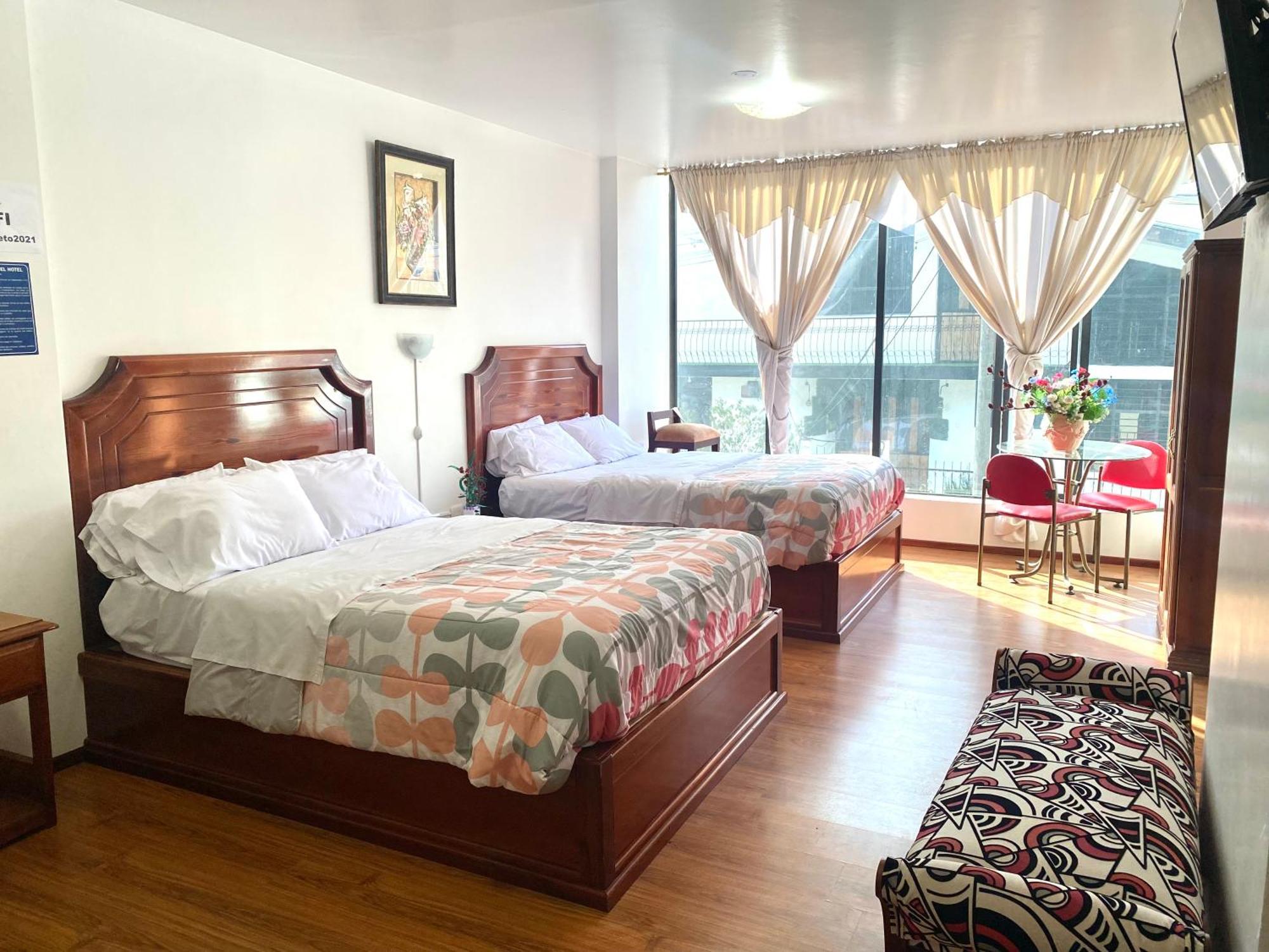 Loreto hotel Latacunga Buitenkant foto